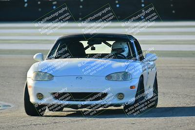 media/Nov-02-2025-Speed Ventures (Sun) [[61724e2e34]]/Black/Session 4/